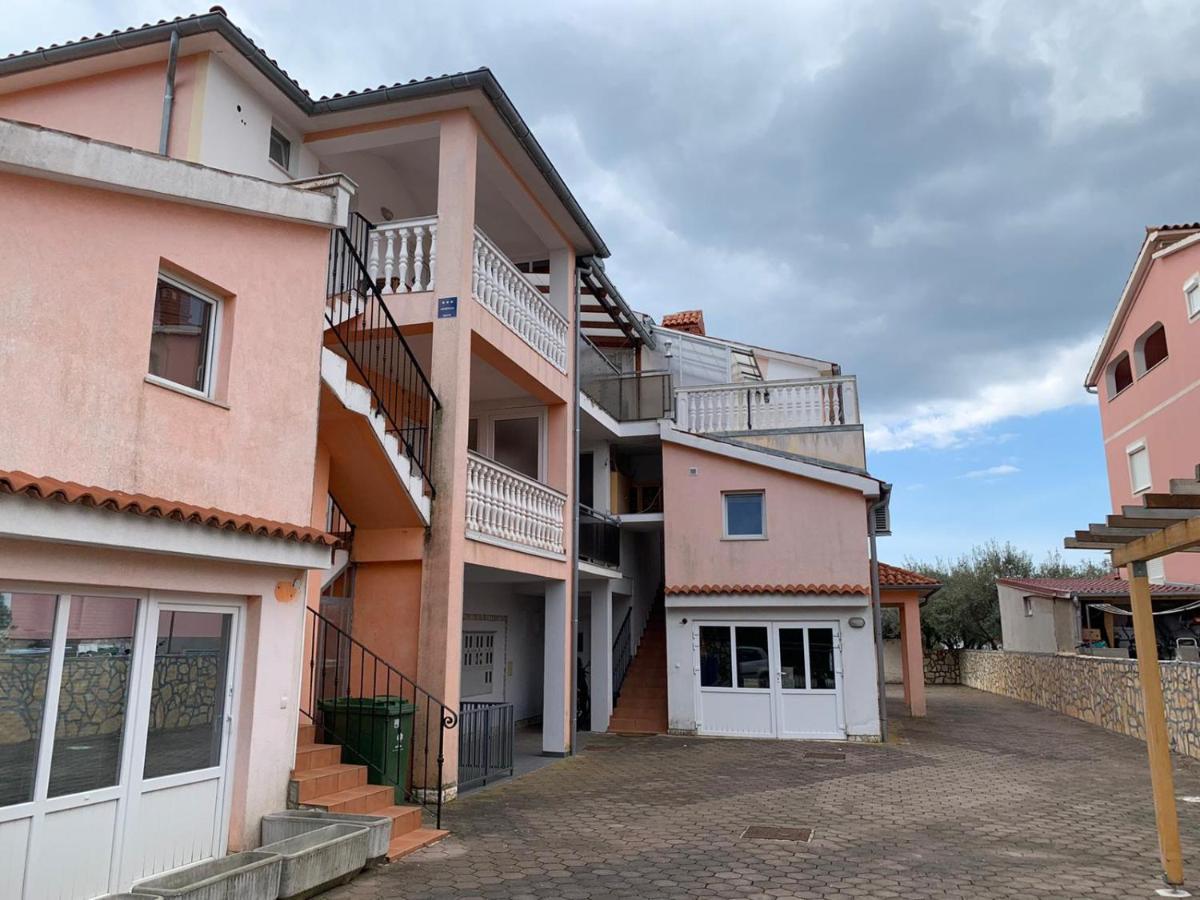 Apartman Dobric Fažana Exterior foto