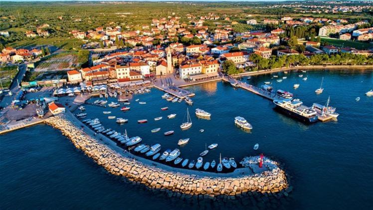 Apartman Dobric Fažana Exterior foto