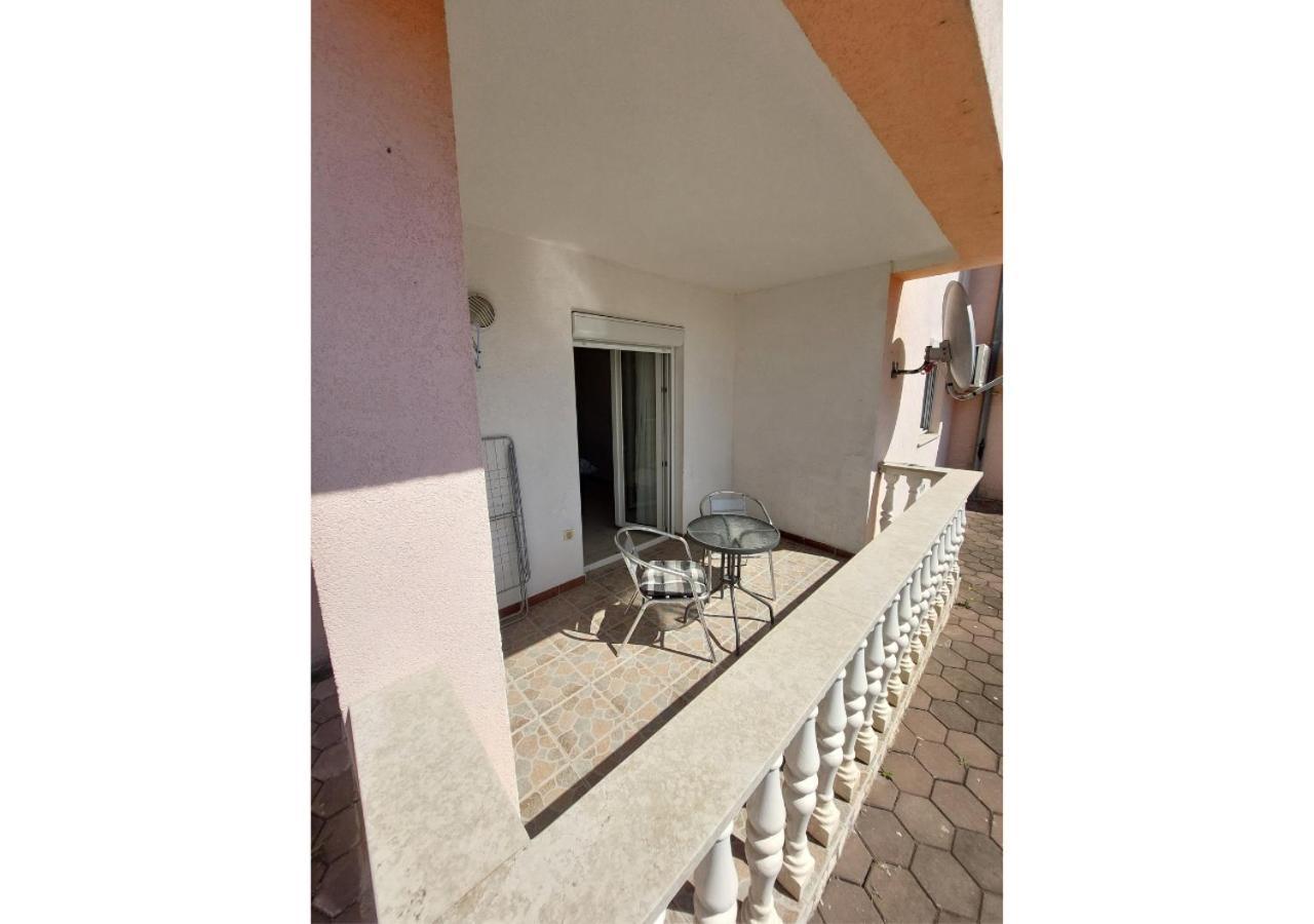 Apartman Dobric Fažana Exterior foto